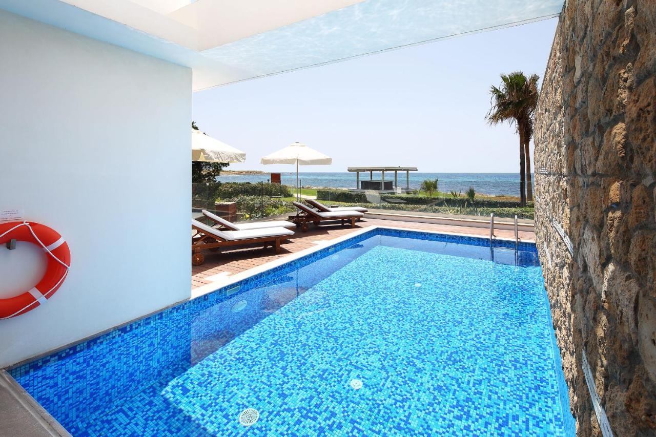 Paradise Cove Luxurious Beach Villas Paphos Esterno foto