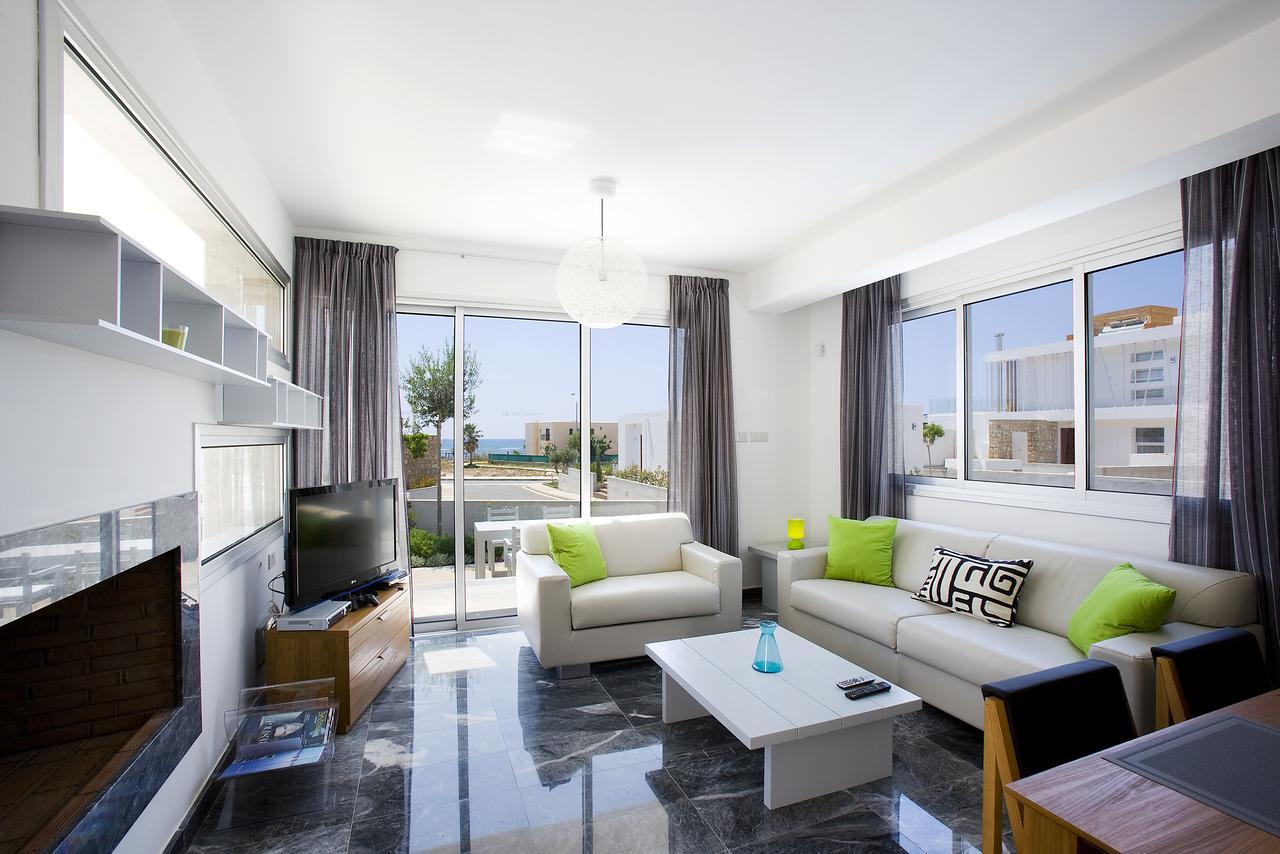 Paradise Cove Luxurious Beach Villas Paphos Esterno foto